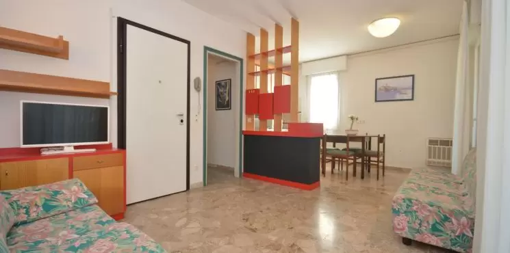 Abbazia apartmanház/ Pineda_1