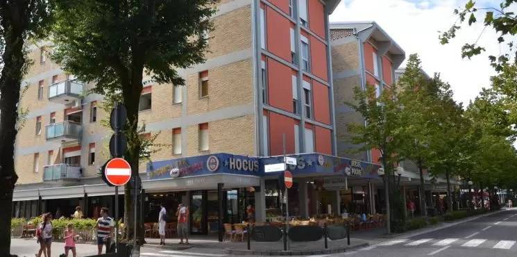 Adria apartmanház/ Spiaggia