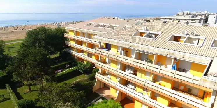 Carina apartmanház/ Lido dei Pini