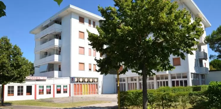 Appartamenti Pineda Beach_0